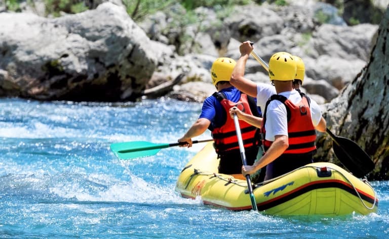 Rafting dans le canyon